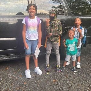 Meet your Posher, Joyce